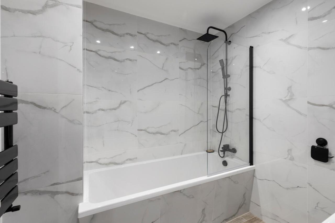 Star London Vivian Avenue 2-Bed Haven Apartment The Hyde Exterior photo