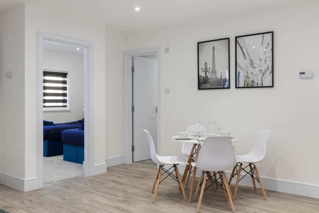 Star London Vivian Avenue 2-Bed Haven Apartment The Hyde Exterior photo